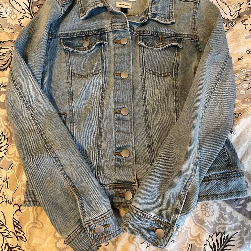 Universal Thread Jean Jacket Coat Small Spring/Fa… - image 4